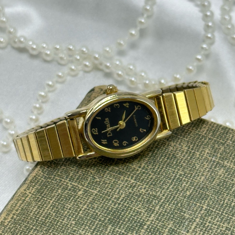 Gold Details Watch with Black Oval Dial